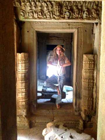 Au détour d'un de ses innombrables voyages dans un temple Angkor au Cambodge