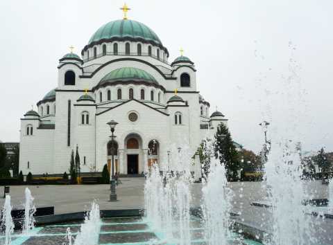 Serbie A Belgrade, la cathédrale orthodoxe géante Saint Sava à peine terminée 