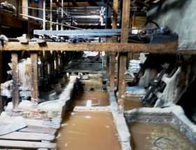 "salt grinding factoy" à Bangkok "salt grinding factoy" à Bangkok