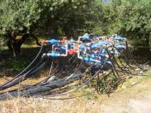 Réchauffement climatique eau environnement COP 21 Pompage d'eau dans une oliveraie en Crète. 