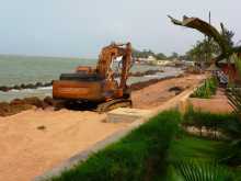 Plages Le sable disparaît. Combat inégal contre la mer à Saly au Sénégal pour tenter de retenir la plage