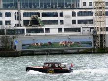 bateau taxi sur la Nouvelle Meuse, Rotterdam, Hollande