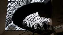 Nuit des musées 21 mai L'entére du Musée du Louvre sous la pyramide de verre