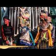 Embedded thumbnail for Bandung 4/4 : les marionnettes de l’école Udjo à Bandung (Java)