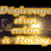 Embedded thumbnail for Le dégivrage d’un avion à Roissy vu de l’intérieur