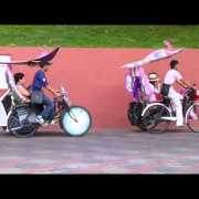 Embedded thumbnail for Scènes de rues à Malacca en Malaisie