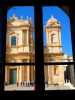Italie Sicile baroque Toutes les fenêtres donnent sur des monuments exceptionnels de pierre dorée